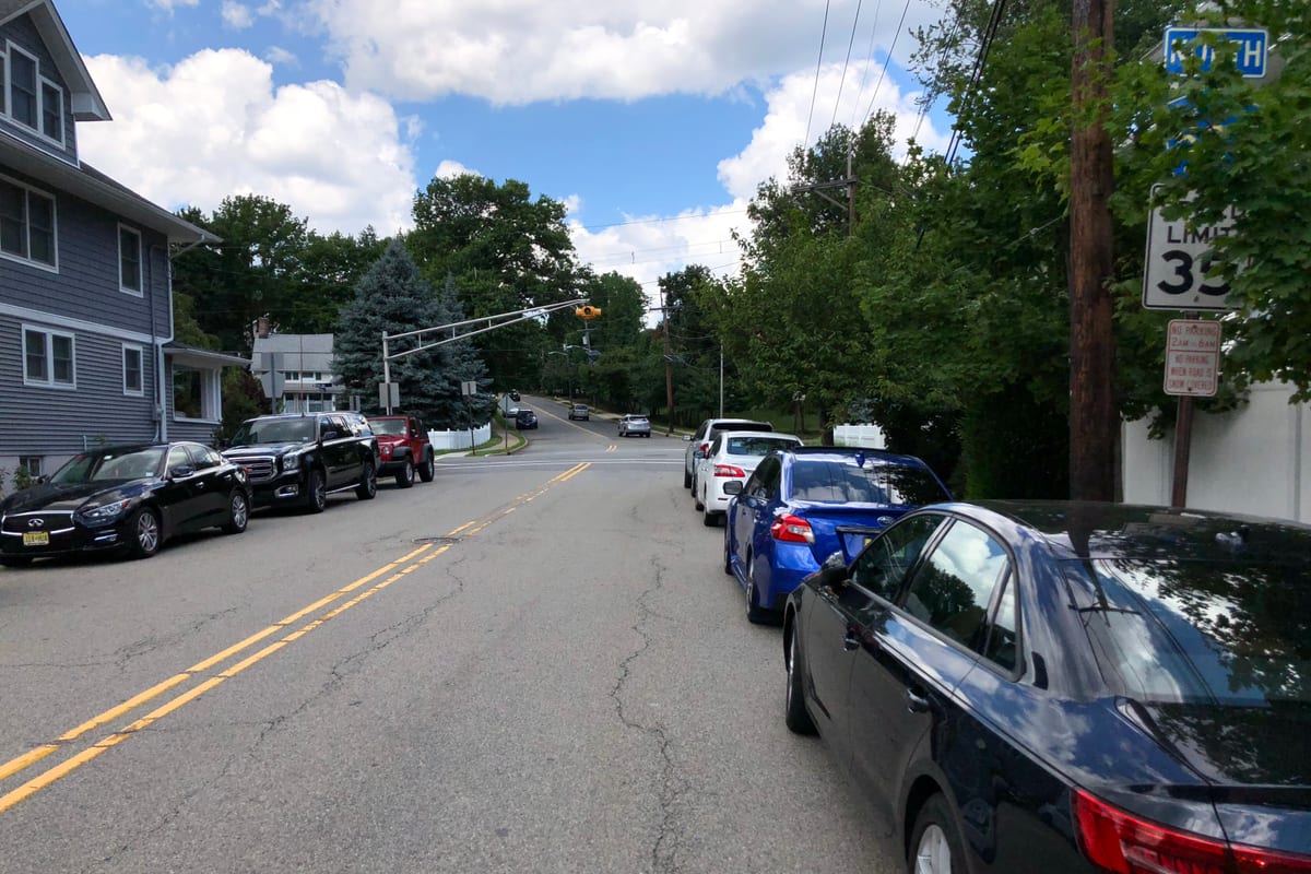 Caldwell, NJ — 2018-07-18 13 48 48 View north along Essex County Route 527 (Mountain Avenue) between Essex County Route 506 (Bloomfield Avenue) and Essex County Route 673 (Elm Road) in Caldwell, Essex County, New Jersey