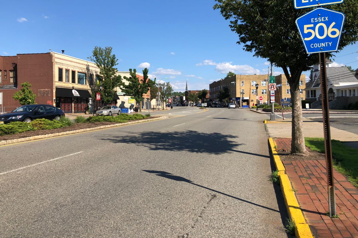 Caldwell, NJ — 2018-07-18 16 45 17 View east along Essex County Route 506 (Bloomfield Avenue) at Essex County Route 631 (Central Avenue) in Caldwell, Essex County, New Jersey