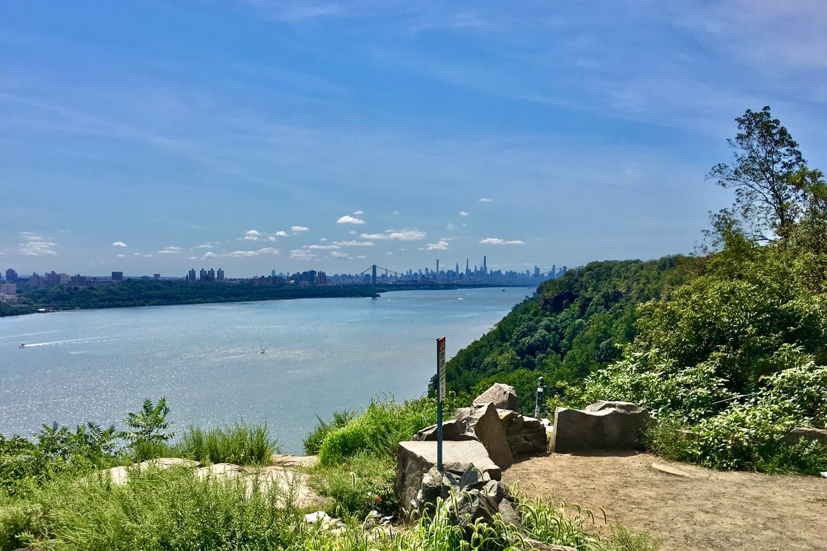 Englewood, NJ — Rockefeller Overlook, Palisades Interstate Parkway, Englewood Cliffs, New Jersey - 20200907 - 02