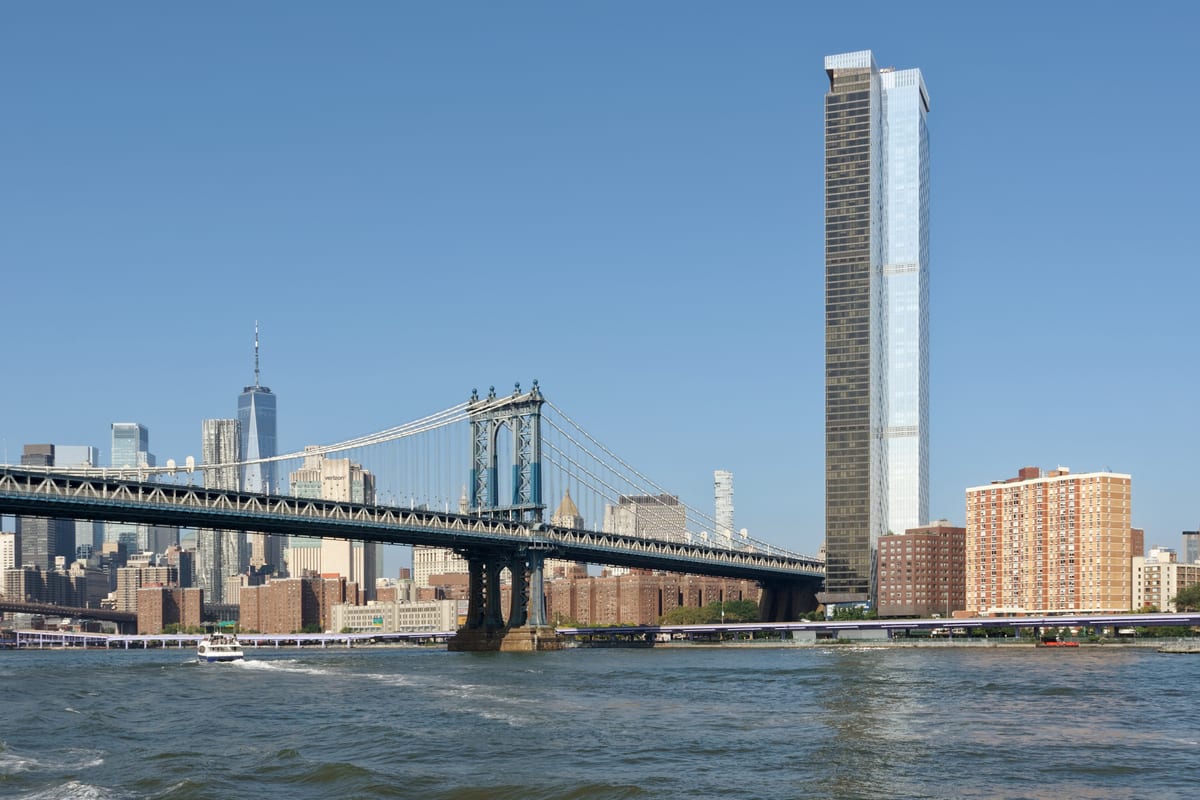 Manhattan, NY — Manhattan Bridge and One Manhattan Square, New York City, 20231001 1051 0965