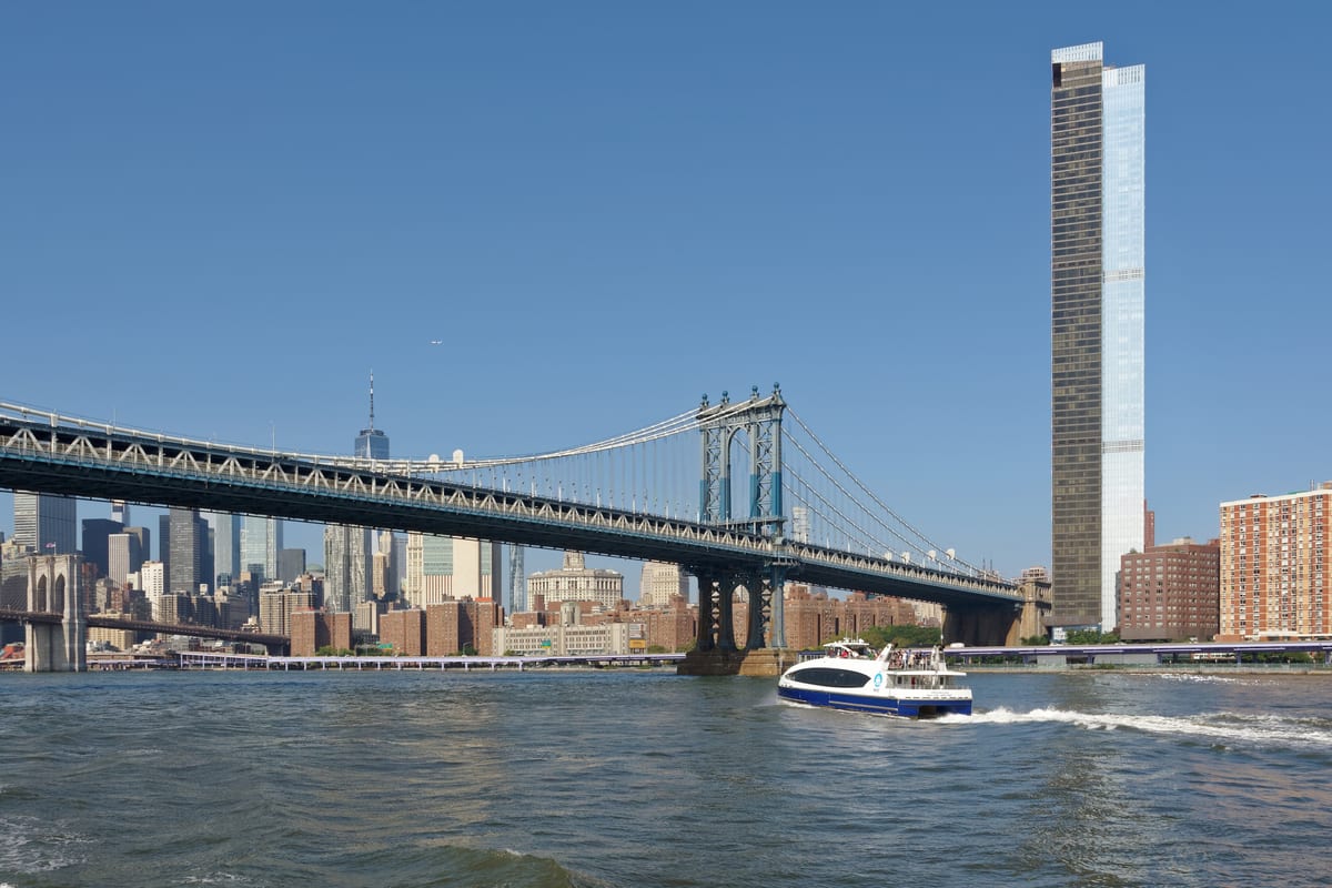 Manhattan, NY — Manhattan Bridge and One Manhattan Square, New York City, 20231001 1051 0963