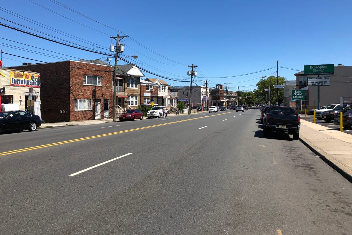North Bergen, NJ — 2018-07-07 11 13 27 View north along Hudson County Route 501 (John F Kennedy Boulevard) at 70th Street on the border of North Bergen Township and Guttenberg in Hudson County, New Jersey