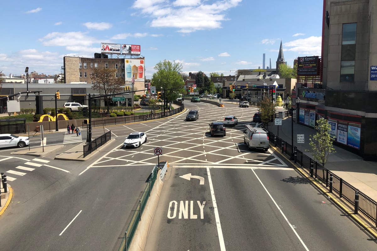 North Bergen, NJ — 2023-04-19 12 54 59 View north along Hudson County Route 501 (John F Kennedy Boulevard) from the pedestrian overpass just south of 32nd Street and the Bergen Turnpike on the border of North Bergen Township and Union City in Hudson County, New Jersey