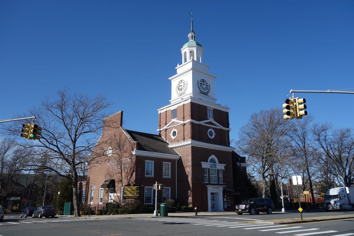 Queens, NY — Main St 76th Av td (2021-01-24) 04 - Queens County Savings Bank (75-44 Main Street)