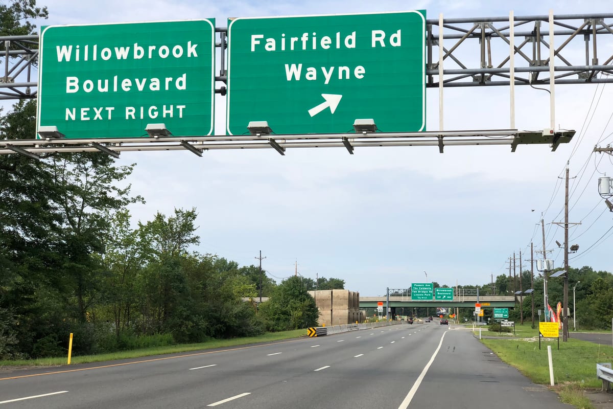 Wayne, NJ — 2020-08-23 09 57 43 View west along U.S. Route 46 at the exit for Fairfield Road (Wayne) in Wayne Township, Passaic County, New Jersey