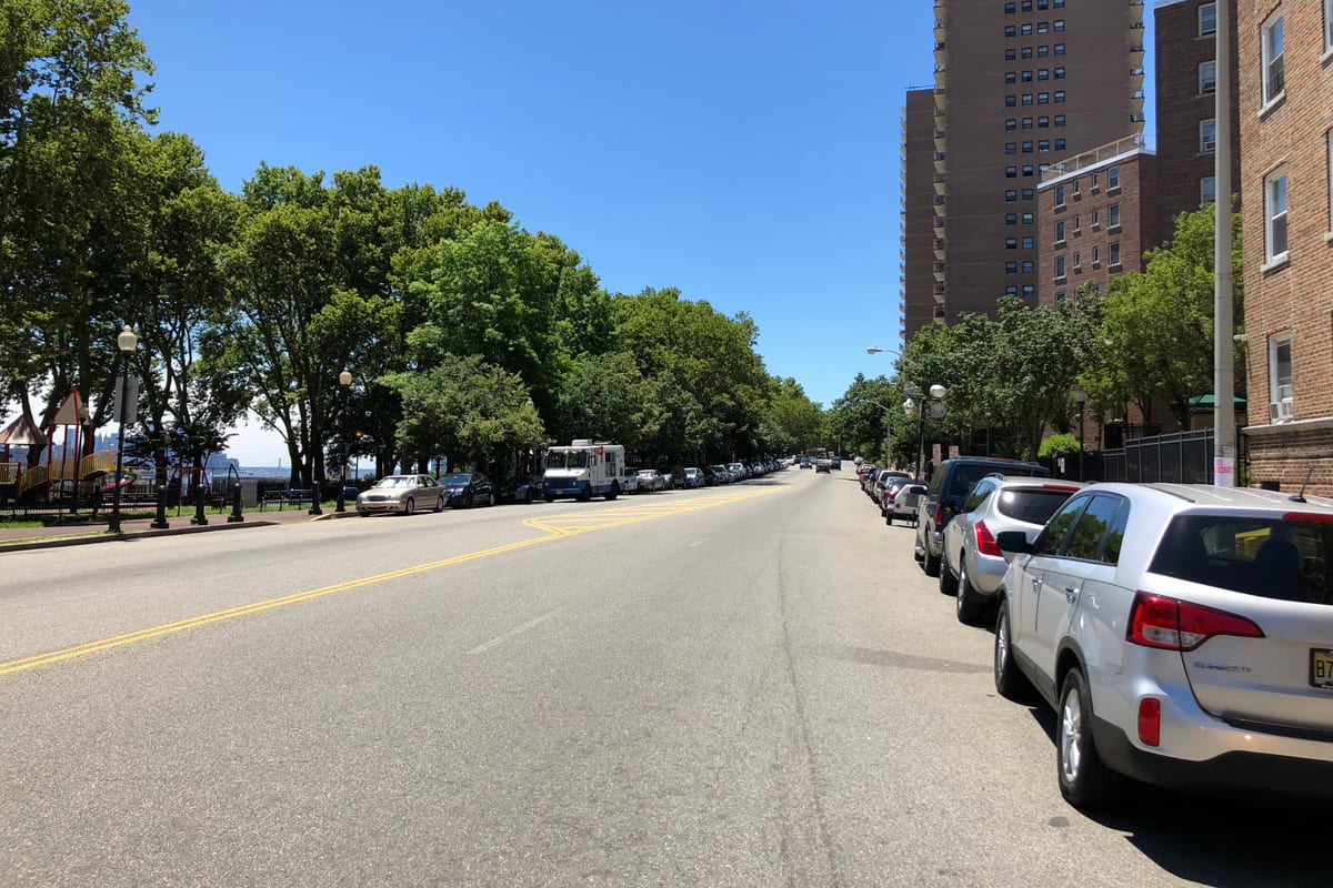West New York, NJ — 2018-07-07 12 45 25 View south along Hudson County Route 505 (John F Kennedy Boulevard East) just south of 60th Street in West New York, Hudson County, New Jersey